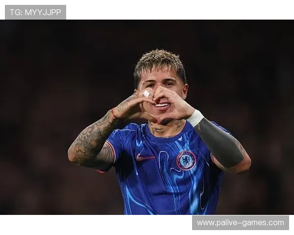 我们都是劳塔罗 小蜘蛛与恩佐进球后纷纷模仿标志性庆祝动作 我们都是劳塔罗 小蜘蛛与恩佐进球后纷纷模仿标志性庆祝动作